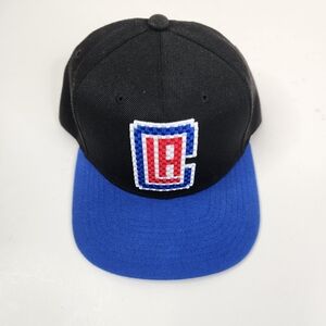 Mitchell & Ness LA Clippers Embroidered Logo Adjustable Snapback Hat OS